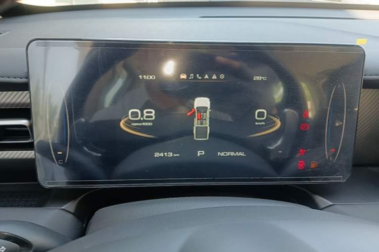 Used Great Wall Poer 2024 2.4T Passenger Version Automatic Diesel 4x4 Comfort Trim Instrument Cluster