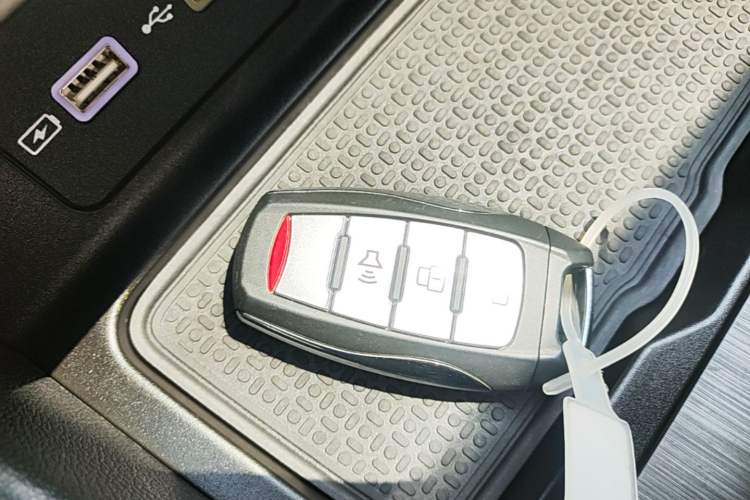 Used Great Wall Poer 2024 2.4T Commercial Version Automatic Diesel 4x4 Elite Edition Interior 1