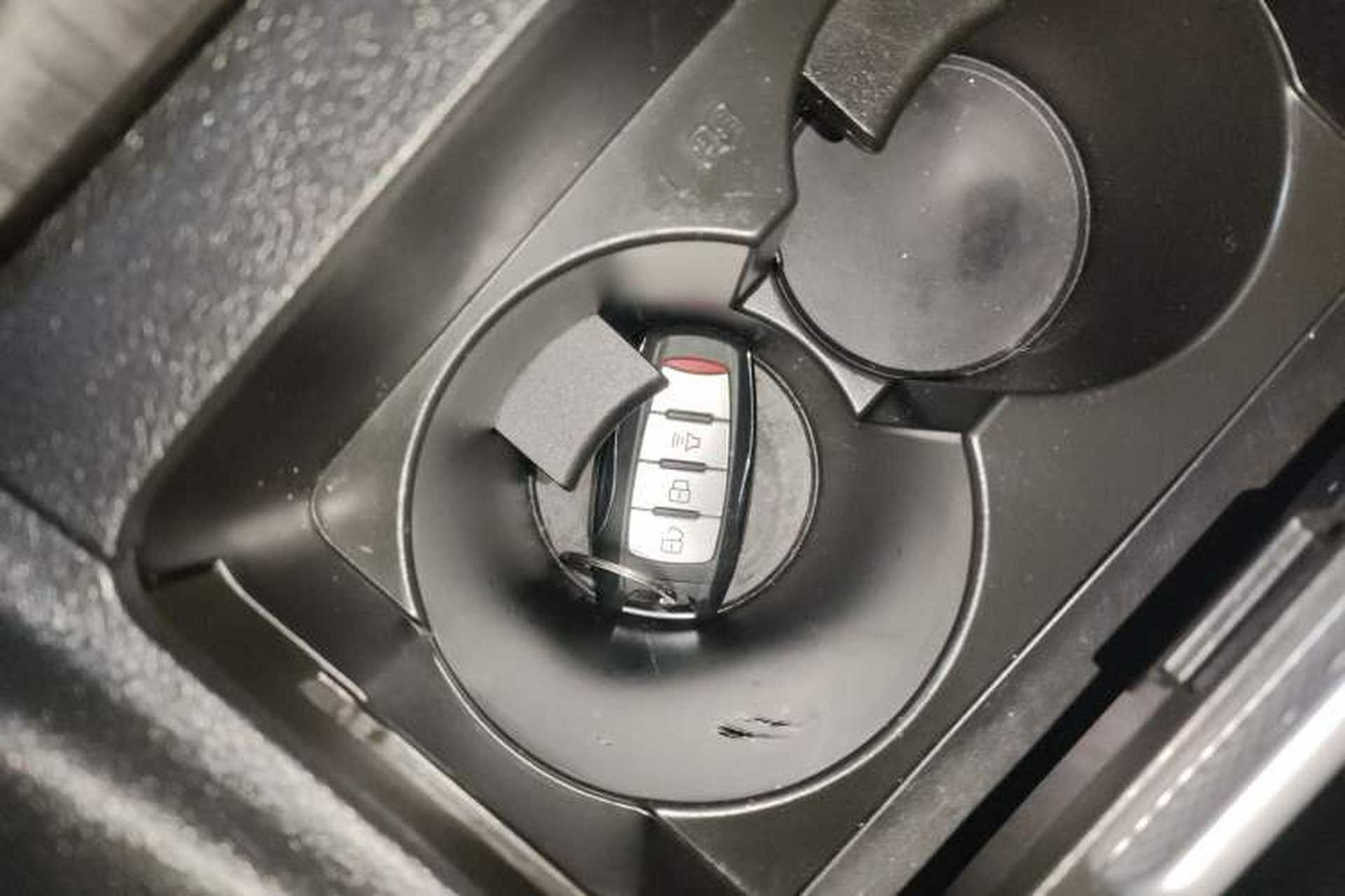 Used Great Wall Poer 2024 2.4T Commercial Version Automatic Diesel 4x4 Elite Edition Interior 1