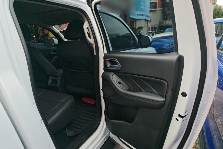 Used Great Wall Poer 2024 2.4T Commercial Version Automatic Diesel 4x4 Elite Edition Interior 10