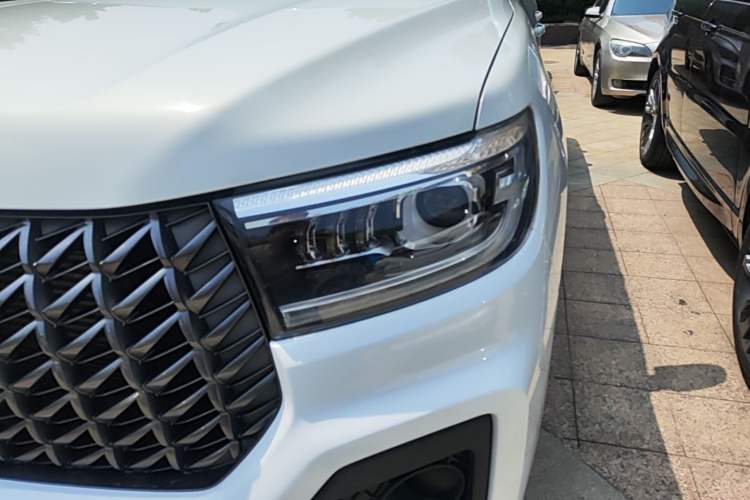Used Great Wall Poer 2024 2.4T Commercial Version Automatic Diesel 4x4 Elite Edition Left Front Headlight