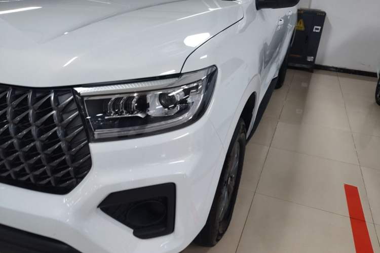 Used Great Wall Poer 2024 2.4T Commercial Version Automatic Diesel 4x4 Elite Edition Left Front Headlight