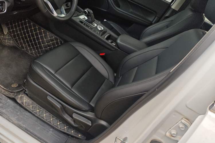 Used Great Wall Poer 2024 2.4T Passenger Version Automatic Diesel 4x4 Comfort Trim Left Front Seat
