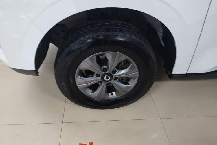 Used Great Wall Poer 2024 2.4T Commercial Version Automatic Diesel 4x4 Elite Edition Left Front Wheel Hub