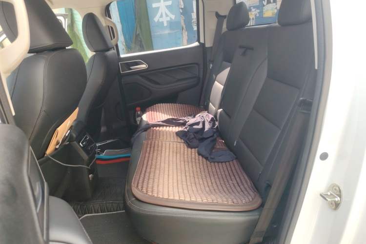 Used Great Wall Poer 2024 2.4T Passenger Version Automatic Diesel 4x4 Comfort Trim Left Rear Seat