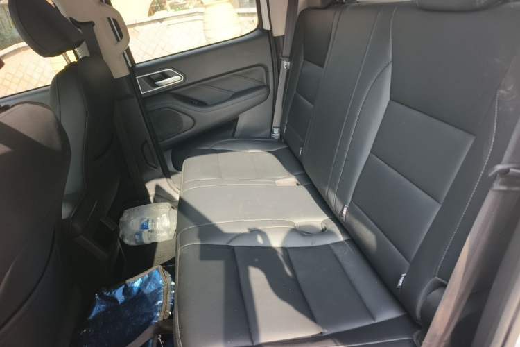 Used Great Wall Poer 2024 2.4T Commercial Version Automatic Diesel 4x4 Elite Edition Left Rear Seat