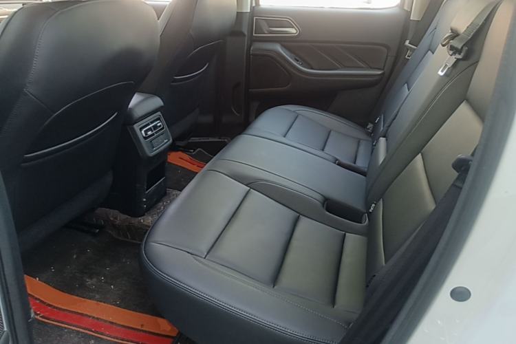 Used Great Wall Poer 2024 2.4T Passenger Version Automatic Diesel 4x4 Comfort Trim Left Rear Seat