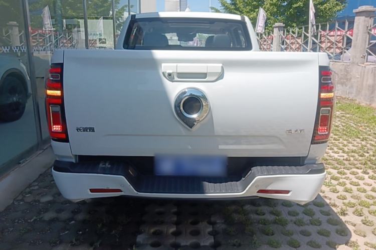Used Great Wall Poer 2024 2.4T Passenger Version Automatic Diesel 4x4 Comfort Trim Rear