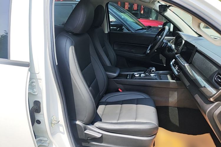 Used Great Wall Poer 2024 2.4T Commercial Version Automatic Diesel 4x4 Elite Edition Right Front Seat