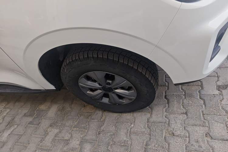 Used Great Wall Poer 2024 2.4T Commercial Version Automatic Diesel 4x4 Elite Edition Right Front Wheel Hub