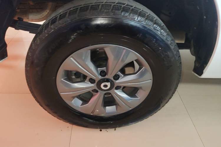 Used Great Wall Poer 2024 2.4T Commercial Version Automatic Diesel 4x4 Elite Edition Right Rear Wheel Hub