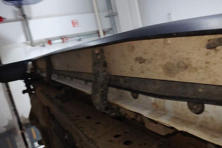 Used Great Wall Poer 2024 2.4T Commercial Version Automatic Diesel 4x4 Elite Edition Right Side Sill