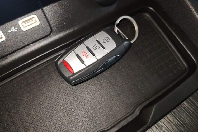 Used Great Wall Poer 2024 2.4T Commercial Version Automatic Diesel 4x4 Elite Edition Vehicle Key