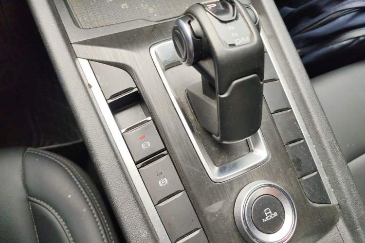Used Great Wall Poer 2025 2.0T Commercial Pickup Truck Automatic Diesel 4x4 Comfort Edition Gear Lever