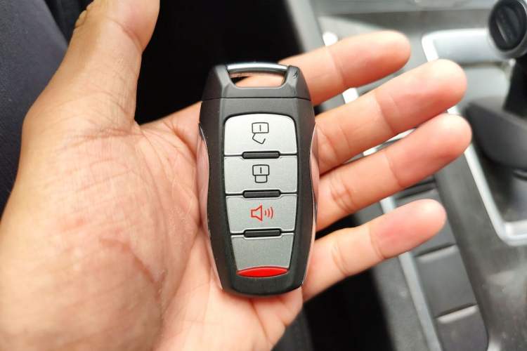 Used Great Wall Poer 2025 2.0T Commercial Pickup Truck Automatic Diesel 4x4 Comfort Edition Vehicle Key