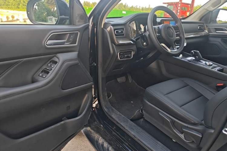 Used Great Wall Poer 2026 Model 2.4T Commercial Pickup Automatic Diesel Two-Wheel-Drive Elite Long-Box Driver Seat