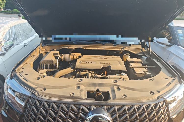 Used Great Wall Poer 2026 Model 2.4T Commercial Pickup Automatic Diesel Two-Wheel-Drive Elite Long-Box Engine Bay
