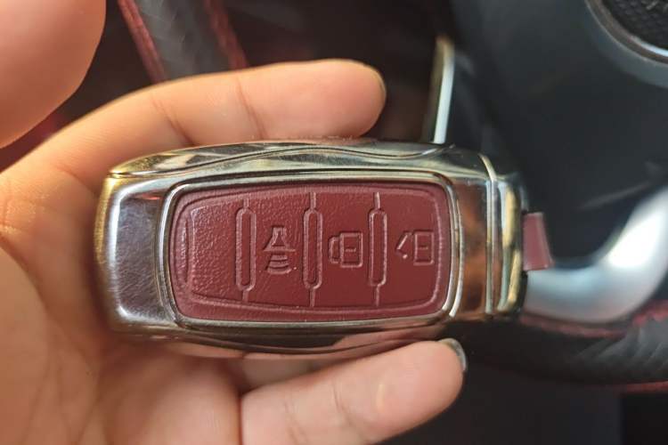 Used Great Wall Poer 2026 Model 2.4T Commercial Pickup Automatic Diesel Two-Wheel-Drive Elite Long-Box Interior 1