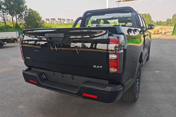 Used Great Wall Poer 2026 Model 2.4T Commercial Pickup Automatic Diesel Two-Wheel-Drive Elite Long-Box Rear Right 45 Deg