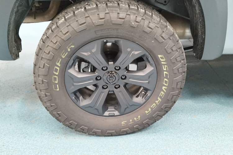 Used Great Wall Poer 2026 Model 2.4T Off-Road Pickup Automatic Diesel Four-Wheel-Drive High-End Version Exterior 5