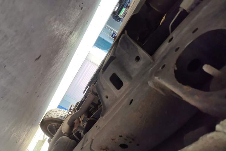 Used Great Wall Poer 2026 Model 2.4T Commercial Cannon Manual Diesel Four-Wheel Drive High-Cold Version Chassis Front Left