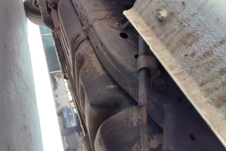 Used Great Wall Poer 2026 Model 2.4T Commercial Cannon Manual Diesel Four-Wheel Drive High-Cold Version Chassis Rear Left