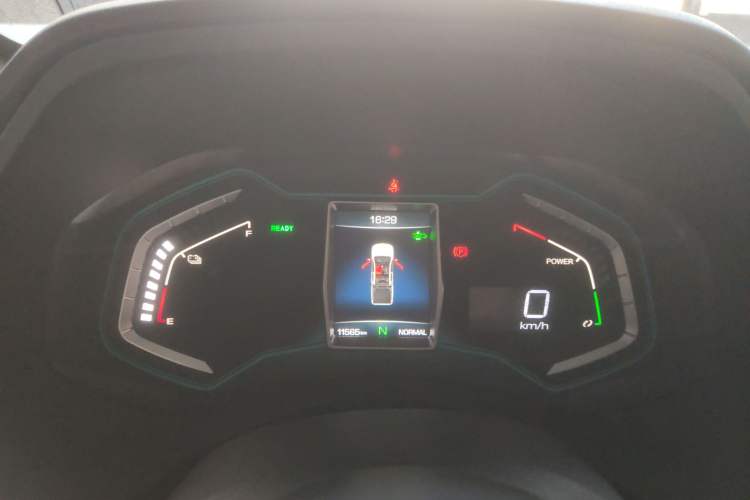 Used Great Wall Poer New Energy 2021 Commercial Edition Leading-Edge Big Double Instrument Cluster