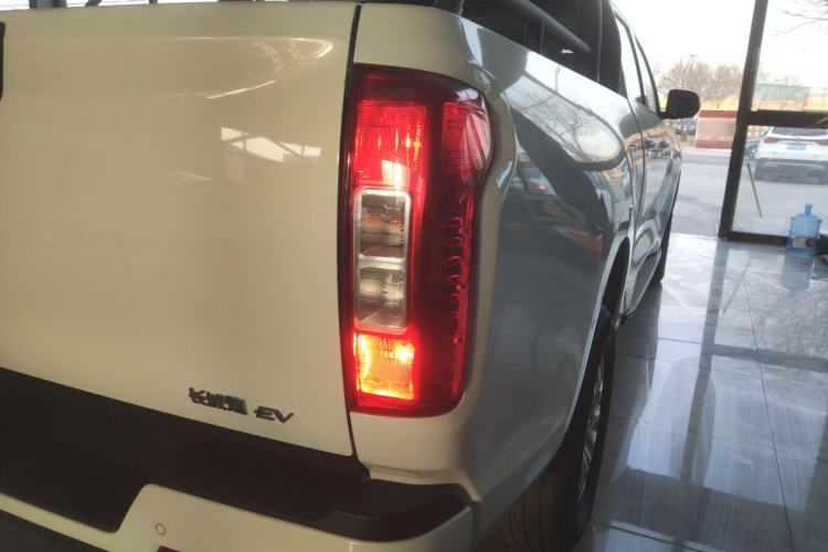 Used Great Wall Poer New Energy 2021 Commercial Edition Leading-Edge Big Double Right Rear Taillight