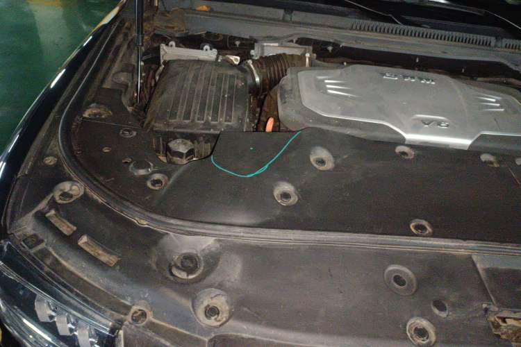 Used Great Wall Shanhai Poer 2023 3.0T V6 Gasoline Luxury Towing Edition Engine Bay Right