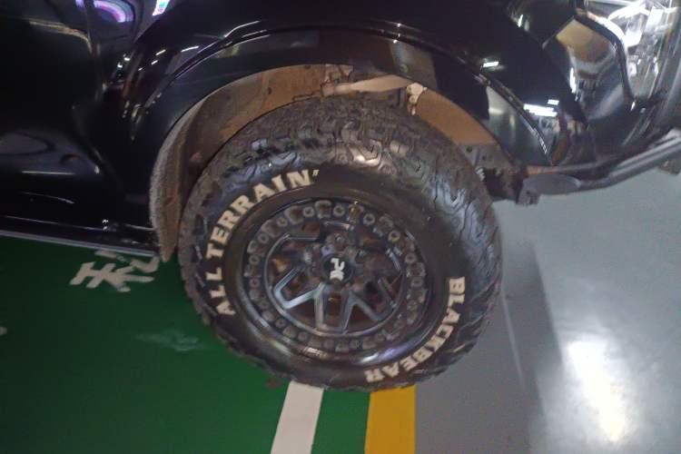 Used Great Wall Shanhai Poer 2023 3.0T V6 Gasoline Luxury Towing Edition Right Front Wheel Hub