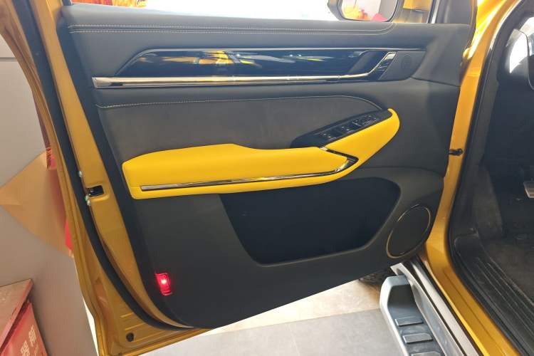 Used Great Wall Shanhai Poer 2023 3.0T V6 Gasoline Performance Edition Left Front Door Interior