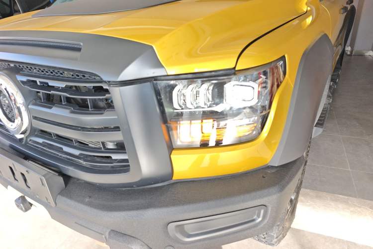 Used Great Wall Shanhai Poer 2023 3.0T V6 Gasoline Performance Edition Left Front Headlight