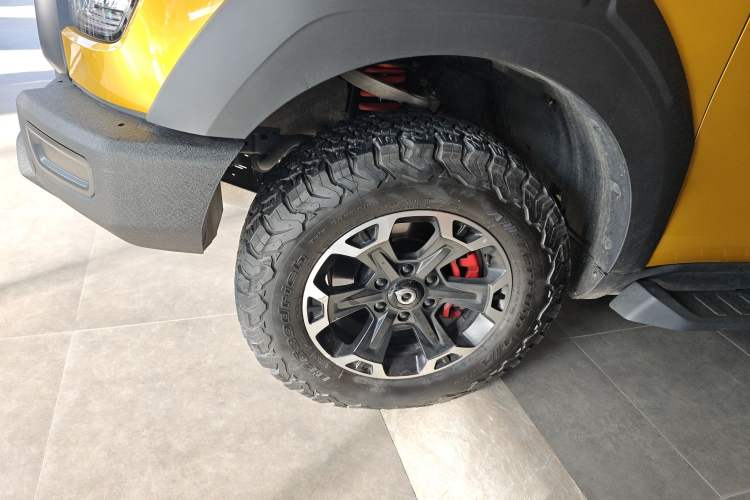 Used Great Wall Shanhai Poer 2023 3.0T V6 Gasoline Performance Edition Left Front Wheel Hub