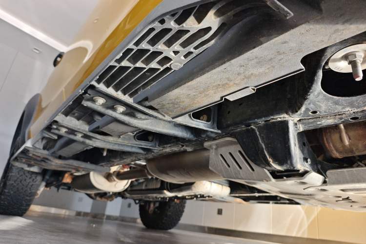Used Great Wall Shanhai Poer 2023 3.0T V6 Gasoline Performance Edition Right Side Sill