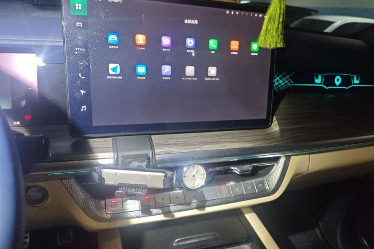 Used Great Wall Shanhai Poer 2023 2.4T Diesel Max-Enjoy Towing Edition Audio And AC Panel