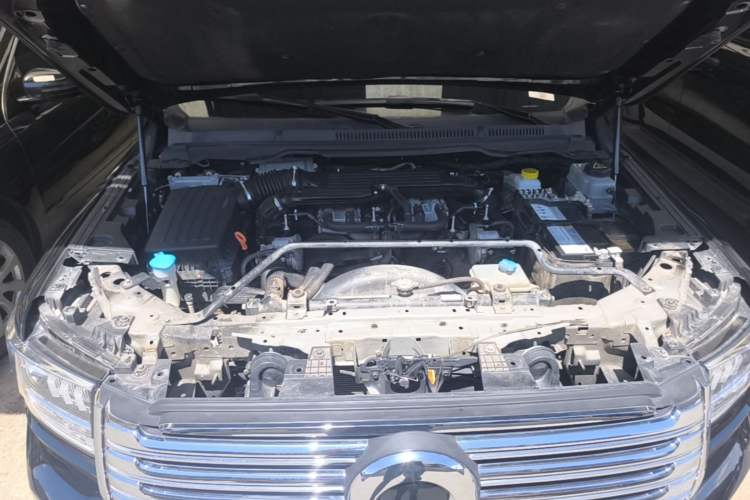 Used Great Wall Shanhai Poer 2023 3.0T V6 Gasoline Luxury Edition Engine Bay