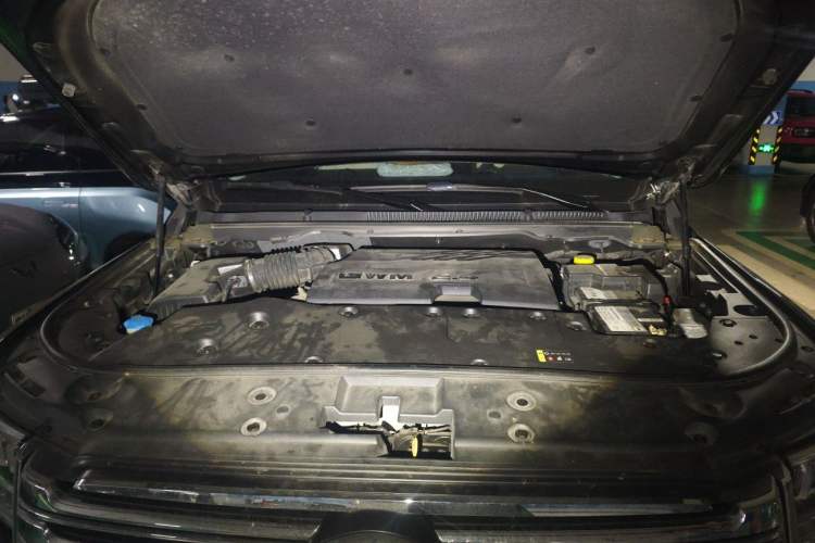 Used Great Wall Shanhai Poer 2023 2.4T Diesel Max-Enjoy Towing Edition Engine Bay