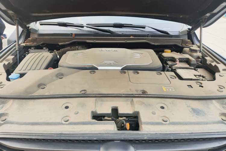 Used Great Wall Shanhai Poer 2023 3.0T V6 Gasoline Performance Edition Engine Bay