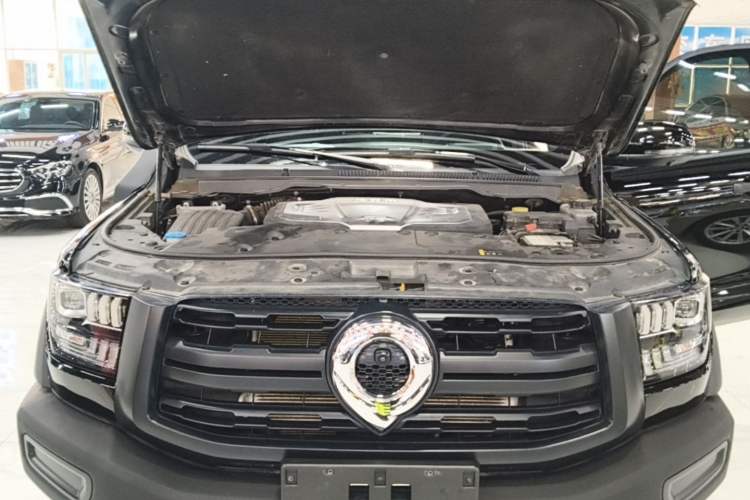 Used Great Wall Shanhai Poer 2023 3.0T V6 Gasoline Performance Edition Engine Bay