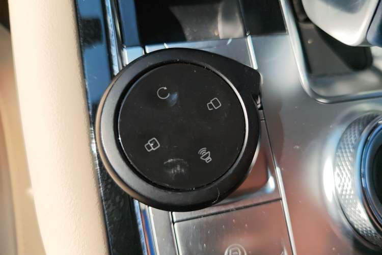 Used Great Wall Shanhai Poer 2023 2.4T Diesel Luxury Edition Interior 1