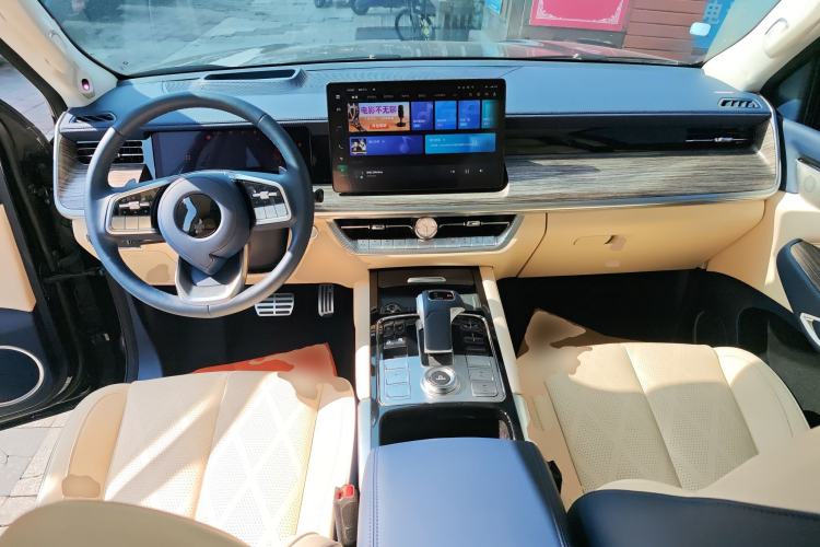 Used Great Wall Shanhai Poer 2023 2.4T Diesel Luxury Edition Interior 2