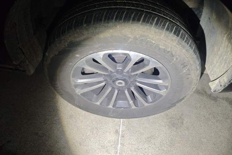 Used Great Wall Shanhai Poer 2023 2.4T Diesel Max-Enjoy Towing Edition Right Front Wheel Hub