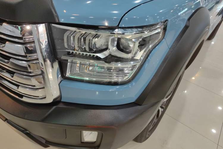 Used Great Wall Shanhai Poer 2023 3.0T V6 Gasoline Extreme Edition Left Front Headlight