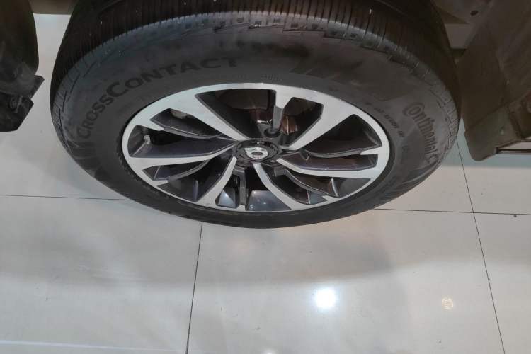 Used Great Wall Shanhai Poer 2023 3.0T V6 Gasoline Extreme Edition Right Rear Wheel Hub