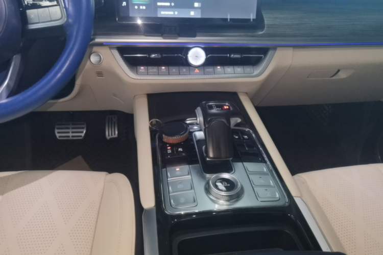 Used Great Wall Shanhai Poer 2023 2.4T Diesel Luxury Edition Gear Lever