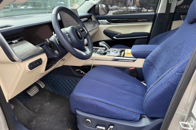 Used Great Wall Shanhai Poer 2023 2.4T Diesel Luxury Edition Interior 5