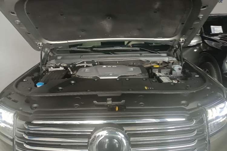 Used Great Wall Shanhai Poer 2023 3.0T V6 Gasoline Extreme Trail Edition Engine Bay