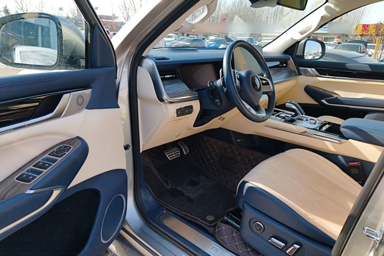 Used Great Wall Shanhai Poer 2023 3.0T V6 Gasoline Luxury Towing Edition Interior 3