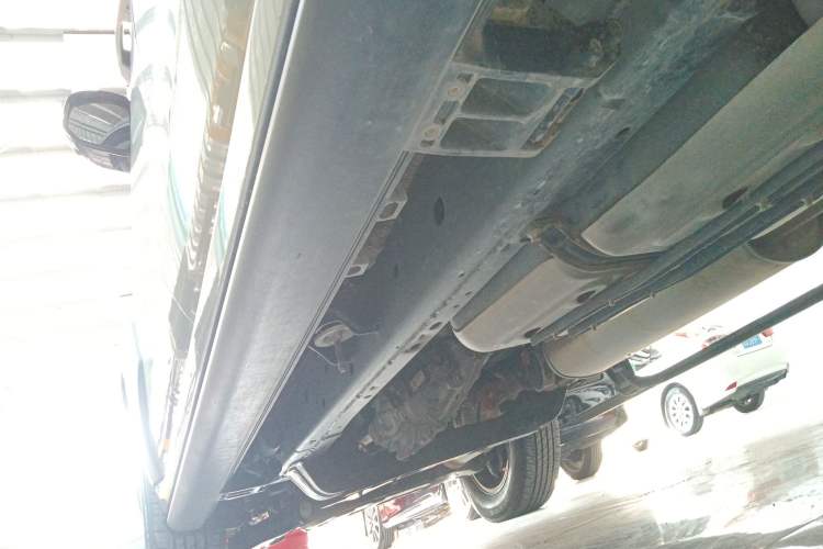 Used Great Wall Shanhai Poer 2023 2.4T Diesel Luxury Edition Left Side Sill