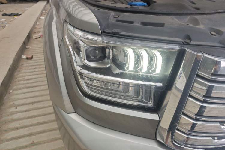 Used Great Wall Shanhai Poer 2023 3.0T V6 Gasoline Extreme Trail Edition Right Front Headlight